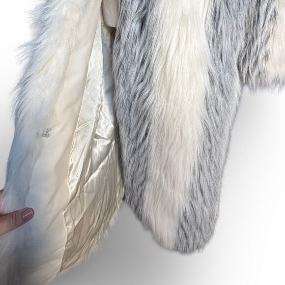Vintage Donnybrook Faux Fur Long Coat White Gray Striped Plush Elegant Evening - Picture 5 of 12